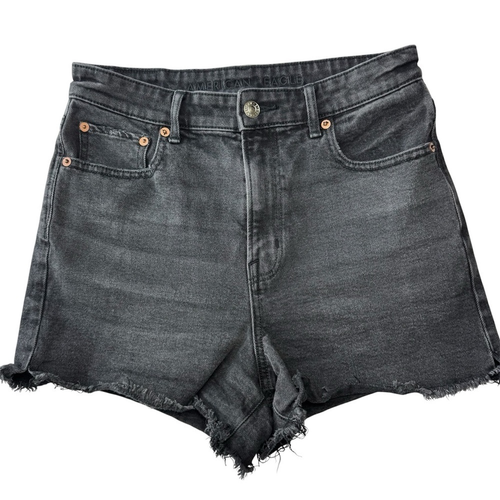 ✅ American Eagle washed out black highest rise 90’s boyfriend shorts 4
